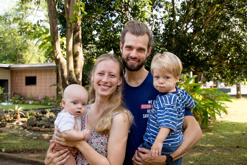 vision help Carsten Aust